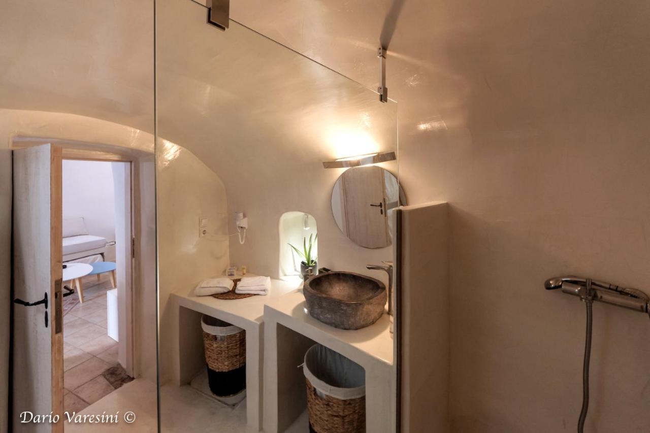 Santorinian Lava House Villa Pírgosz Kültér fotó