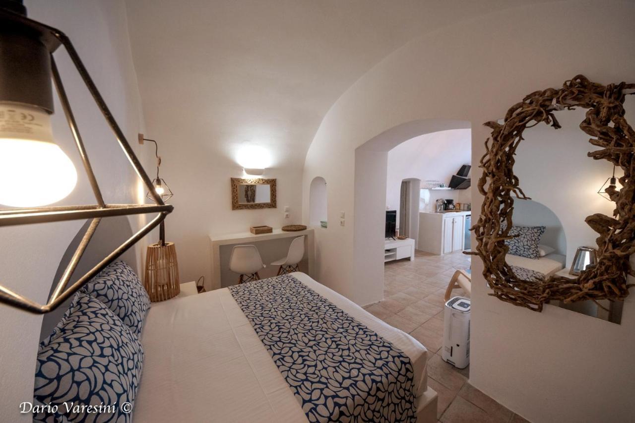 Santorinian Lava House Villa Pírgosz Kültér fotó