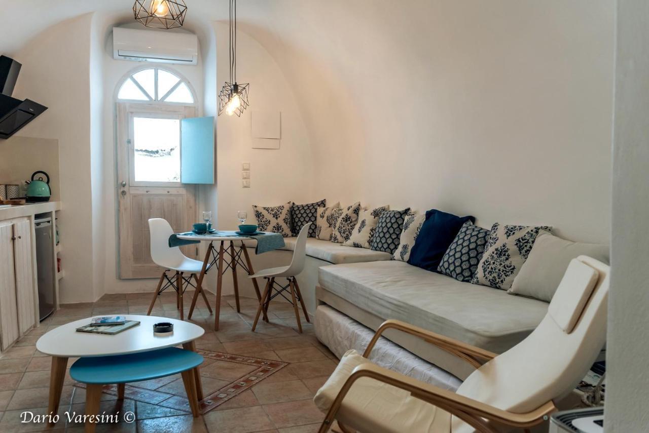 Santorinian Lava House Villa Pírgosz Kültér fotó